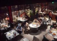 北京多家餐館再現(xiàn)排隊等位 業(yè)內(nèi)預(yù)計元旦客流將持續(xù)回升