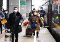 官方:各地可探索彈性、錯峰休假