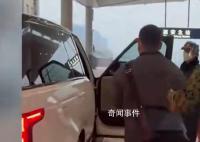西安鐵路客服回應(yīng)路虎開進(jìn)站臺(tái)接人 定制服務(wù)每人次500元