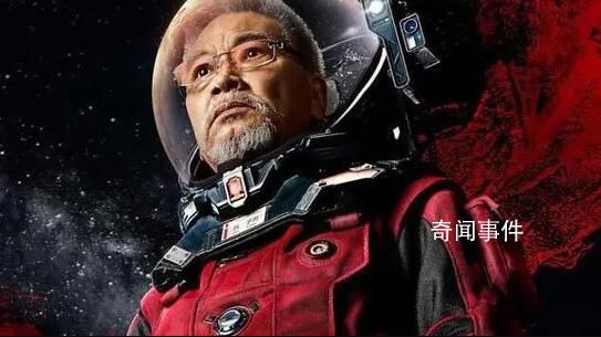 流浪地球2用CG復原了吳孟達角色 緬懷達叔