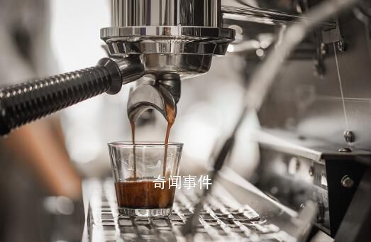 返鄉(xiāng)年輕人擠爆咖啡店 星巴克門店日收入近2萬