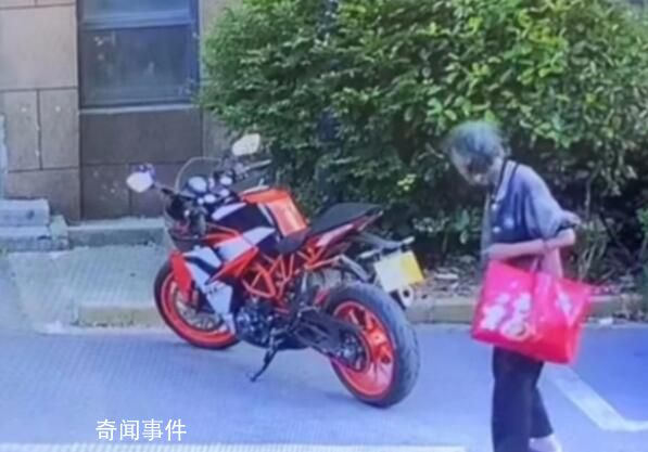 老人故意推倒摩托車案今日開庭 終于要開庭了