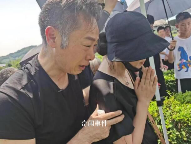 杭州墜亡女童父親希望嚴(yán)懲保姆 杭州女童被保姆遺留電梯墜亡案18日開庭
