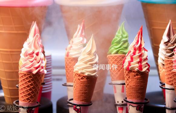 網(wǎng)友自費買冰淇淋去車展現(xiàn)場發(fā) 并喊著中國人免費領(lǐng)