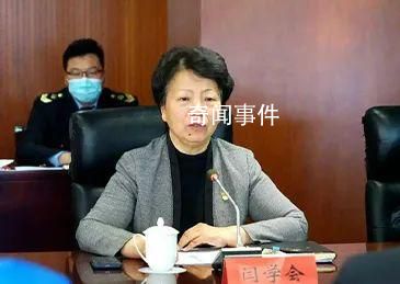 北京一女局長被查時撒潑耍賴 閆學(xué)會簡介個人資料