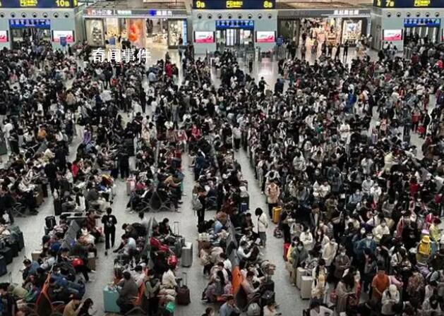 多地熱門景區(qū)寸步難行 多地都已開啟人從眾模式