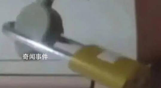 男子吐槽酒店客房空調插頭被上鎖 引發了許多網友爭論