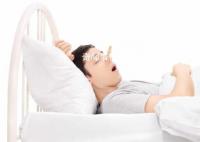 睡覺時突然抖一下的原因是什么 為什么睡覺的時候會突然顫抖一下