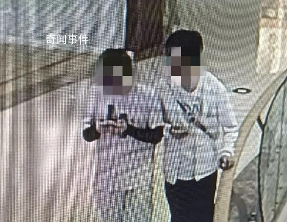 商場兩男子朝嬰兒車吐口水 孩子發(fā)生腹瀉