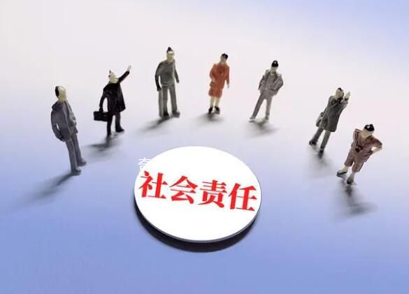 媒體三問網(wǎng)紅浮橋墜車事故 引發(fā)社會廣泛關注
