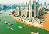 重慶兩江交匯現(xiàn)鴛鴦鍋奇觀 一邊麻辣一邊清湯
