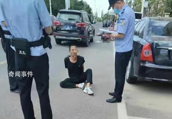 碾壓男抓捕現場曝光:遭市民呵斥