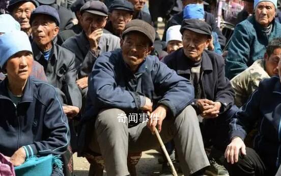 進城打工三十年 中國農(nóng)民工養(yǎng)老靠自己