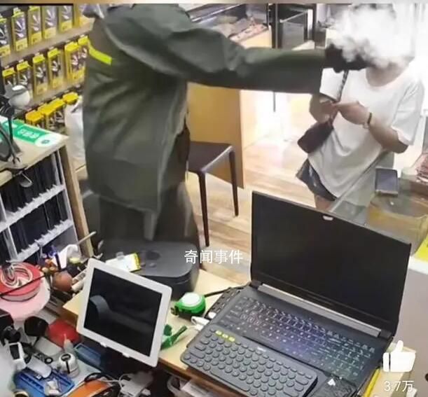妻子修手機花70元被丈夫扇耳光 網(wǎng)友：趕緊離了吧