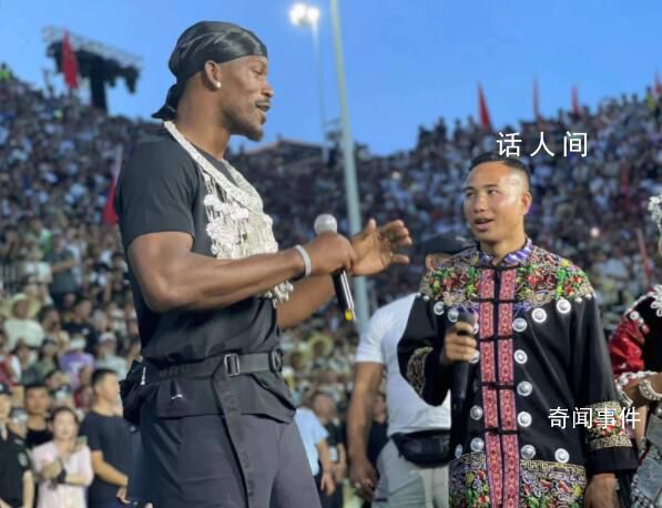 巴特勒說村BA難以置信 與學(xué)校的師生進(jìn)行了交流互動(dòng)