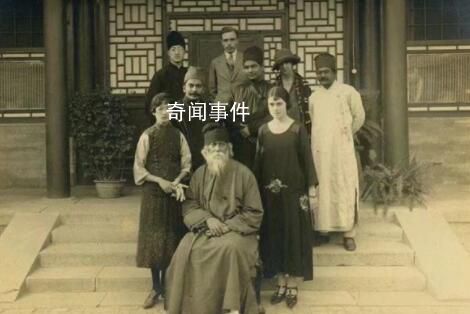 諾獎(jiǎng)賬號發(fā)泰戈?duì)栐L華老照片引聯(lián)想
