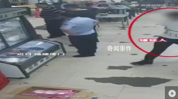 民警吃飯遇嫌疑人當(dāng)場打包帶走 民警就已將嫌疑人抓獲