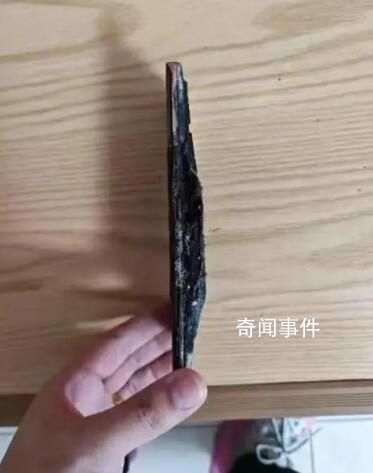 女子稱被手機自燃燒傷 榮耀回應(yīng)