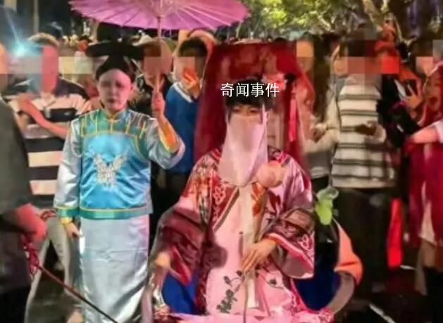 萬(wàn)圣節(jié)cos甄嬛滑冰騎車醉酒 一整個(gè)大型清宮文藝匯演