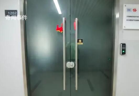 記者實(shí)探“馬家廚房”注冊(cè)地 注冊(cè)地在一便民服務(wù)中心內(nèi)