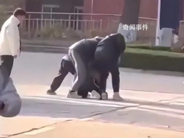 陜西高校男生捅傷一男一女 目前不清楚有無生命危險