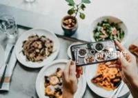 年輕人報復性擠爆“3.5分飯店” 引起網友熱議