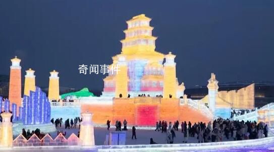 人民網(wǎng):面對游客不滿冰城打了個樣