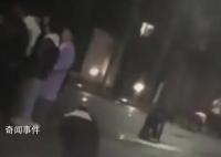 貴陽一馬路上夜間有多人爬行 引發關注