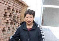 哥嫂去世女子養3名遺孤13年獲獎