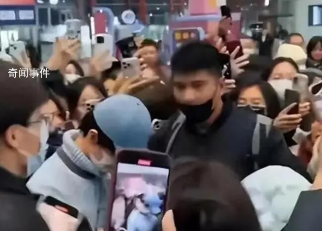 王俊凱機場怒懟代拍 代拍背后產業鏈是怎樣的